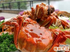 梦见很多巨大的螃蟹在沙滩上横行霸道