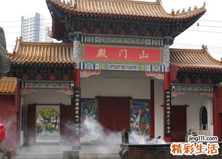 梦见奇怪的庙宇神殿宏伟壮观
