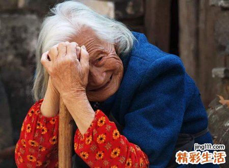梦见自己哭，做梦梦见哭的很伤心