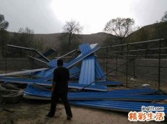 梦见风刮得很大吹跑了工地上的泡沫板