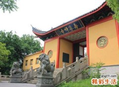 梦见寺庙，做梦梦见看到非常大壮观的寺庙