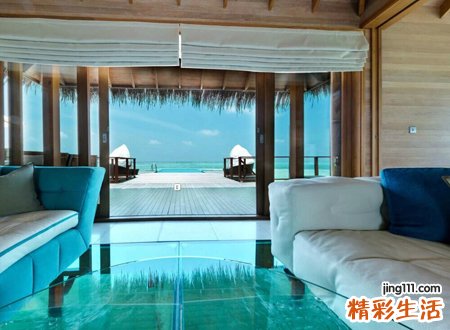 女人梦到满屋子都是水，已婚女人梦见卧室进水