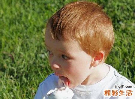 梦见小男孩是什么预兆，女人梦见小男孩好吗