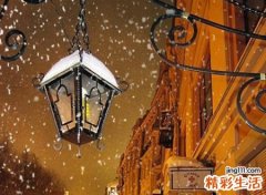 梦见下雪是什么征兆，女人梦见大雪满地很厚