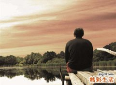 梦见活着的父亲去世了，女儿梦见爸爸突然去世