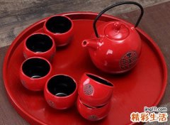 梦见别人结婚，做梦梦见别人办喜事好多人