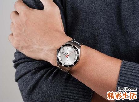 梦到自己手上戴个手表，做梦梦见手表是什么意思