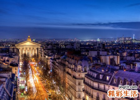 梦见很多死人堆积在一起发出恶臭