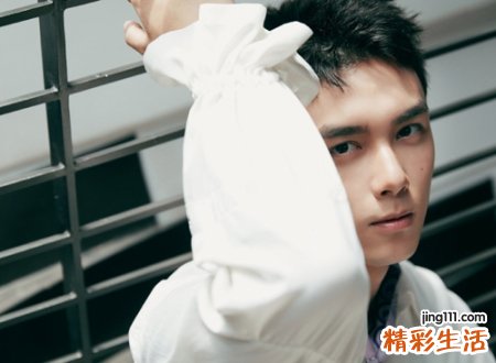 男生昵称简约冷酷二字版，2个字有气质的文艺男网名