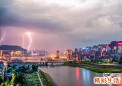 孕妇梦见打雷下雨发洪水了