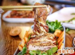 梦见吃肉，做梦梦见吃蛇肉是什么意思