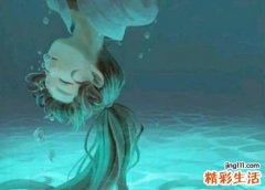 梦见自己被别人车裂后分尸好悲惨