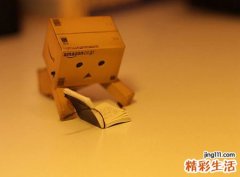 晚上梦见死尸从棺材里出来活动