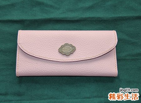 梦见自己的钱包被偷空包还在还有欠条
