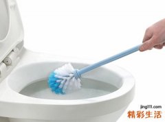 梦见马桶堵了看到粪便好恶心想吐了