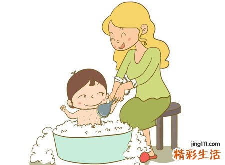 梦见自己洗澡是什么意思，女人做梦梦到自己洗澡