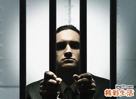 梦见坐牢，女人梦到自己进监狱了
