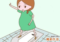女人梦见拉了一裤裆屎弄得臭气熏天