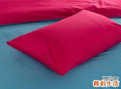 女人梦见好几个五颜六色的花枕头