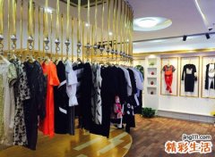 带金聚财发财的女装店名