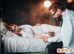 梦见自己陪别人去男科医院找医生看病