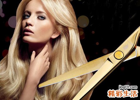 梦见自己剃头发剃一半上厕所撒尿屙屎