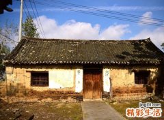 梦见般进别人的旧房子居住做饭