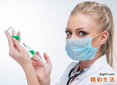梦见绝美实习小护士给我扎针出血