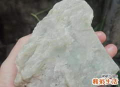 梦见发生灾祸自己戴的玉镯落地摔碎了