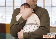 梦见自己化身白衣天使照顾襁褓中的小婴儿