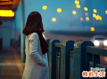梦见健在亲人死而复生大家欢呼雀跃