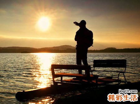 梦见自己站得特别高很恐惧