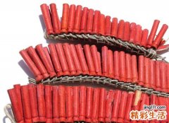 梦见山上放炮声巨响吓跑了飞禽走兽