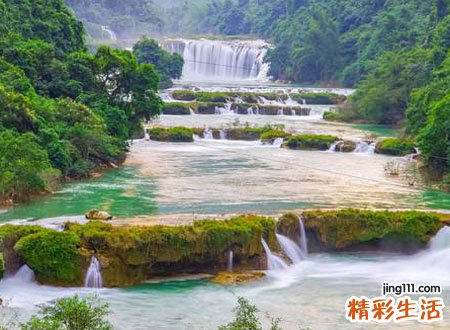 梦见河流水势很大汹涌澎湃