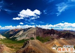 梦见棺材里有人没盖盖还听见有人说话