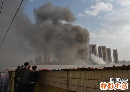 梦见一个工厂发生火灾浓烟滚滚