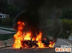 梦见汽车突然自燃着火了