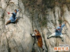 梦见邻居用菜刀砍人被我一招制服