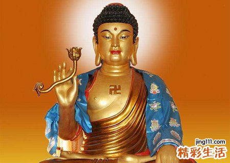 梦见自己站在如来佛的大手掌上