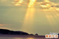 梦见金色佛光发出耀眼的光芒