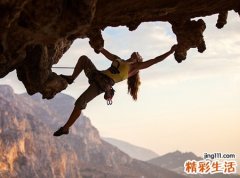 梦见在悬崖边上很害怕很恐惧
