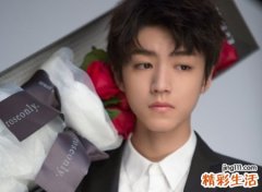 破落心碎很伤感的男生微信名字