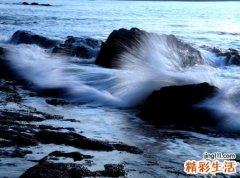 梦见潮水一波又一波涌来好壮观
