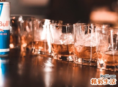 带酒的昵称