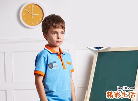 男孩带火字旁时尚名字