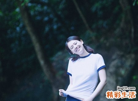 逗比搞怪女生简短网名