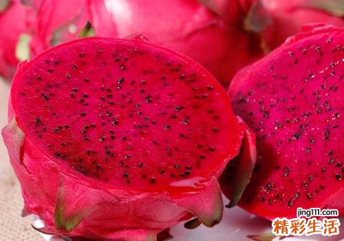 火龙果榨汁要加水吗 火龙果跟什么水果榨汁好喝