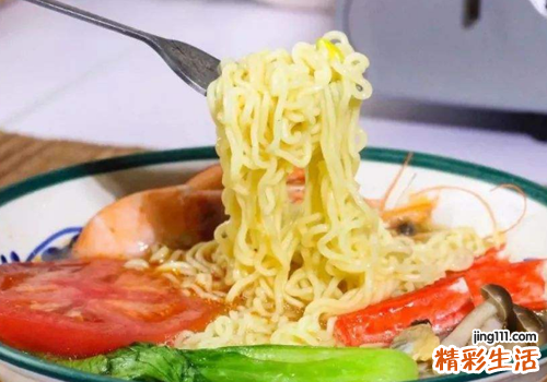 长荨麻疹可以吃泡面吗 病期饮食要忌口！