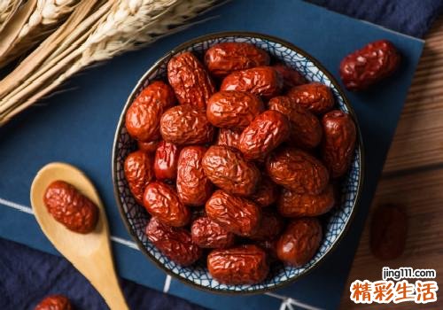 干红枣有酸味能吃吗 干红枣发黑还能不能吃