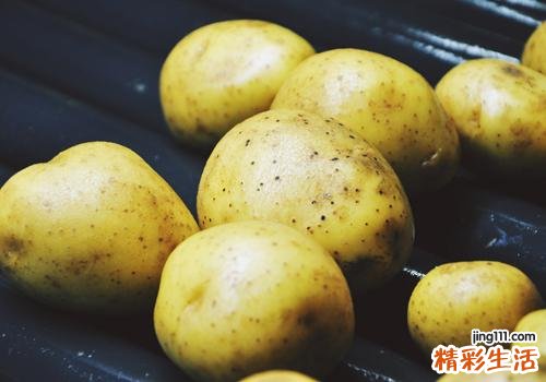 有点便秘能吃土豆吗 发霉的土豆还能吃吗